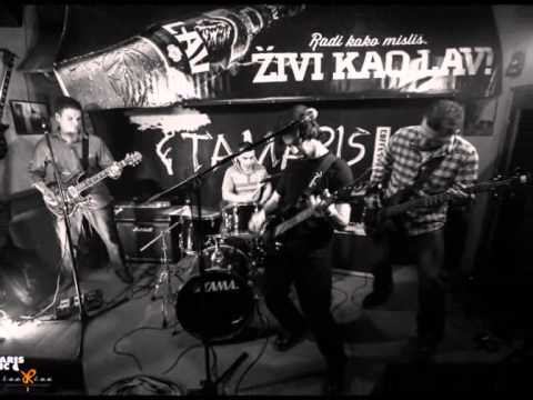 M.O.B.S. - Dvorska luda