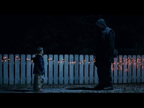 Official Trailer: Halloween II (2009)
