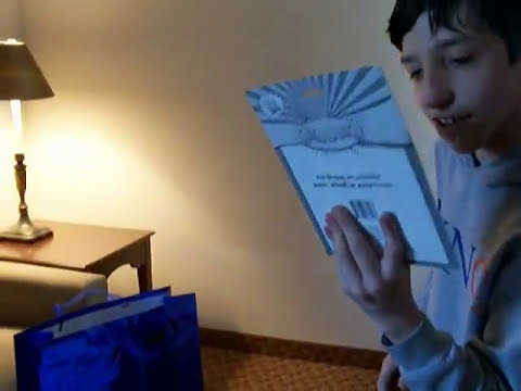 A Royal Hampton Inn Hotel Welcome Chock Full of Surprises with BONUS Sneak Preview of Suite