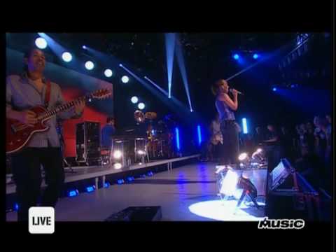 DIDO " Here With Me " (Live: Top of the Pops Show 2004) HQ