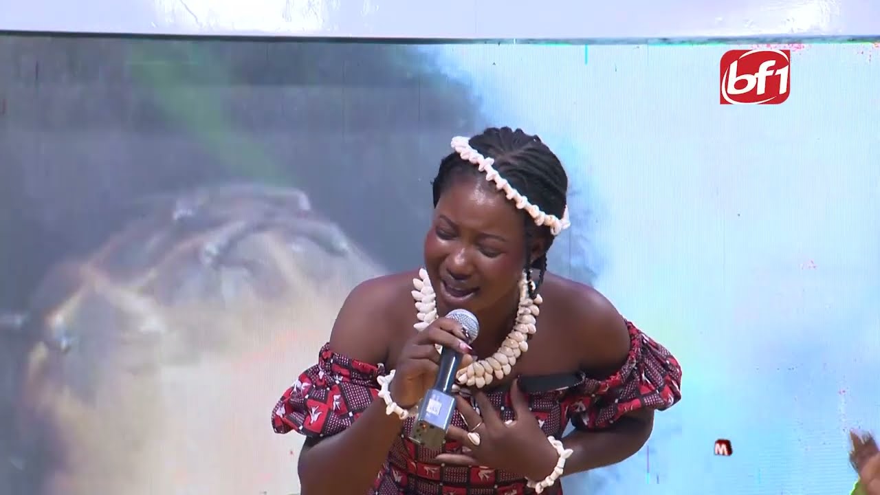Reem Wakato : Ana Simporé à travers son titre "Sougri " invite les Burkinabè à cultiver  la paix
