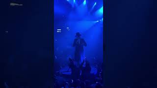 מצמרר ד בבות עם הקהל בהתוועדות יט כסלו ע״י צמאה בבניני האומה