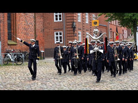 Anker gelichtet (Marsch) Marinemusikkorps Wilhelmshaven Gelöbnis Marktplatz Plön - Bundeswehr