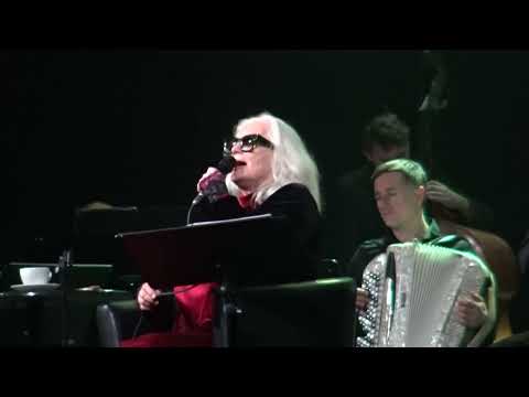 MAGDA UMER -  "Koncert jesienny na dwa świerszcze i wiatr w kominie" - "Koncert Jubileuszowy 55/75"