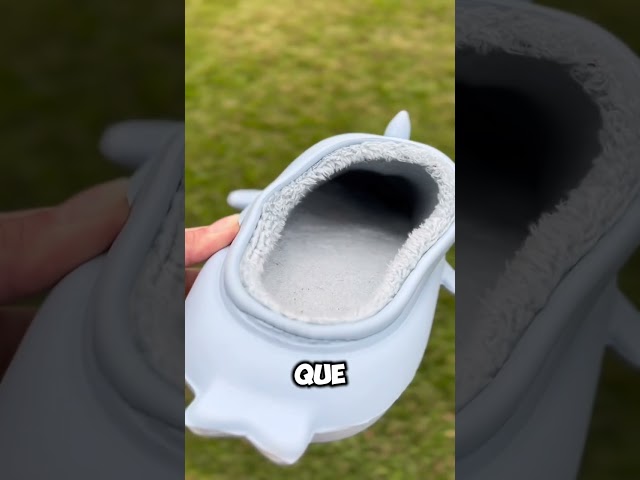 Vídeo relacionado con Fadezar Zapatillas de Casa Muje Hombre Pantuflas Tiburon/Vaca Cálido Espuma de Memoria Peluche Zapatillas de invierno Muje Azul real EU 41-42 (Talla de suela 42-43)