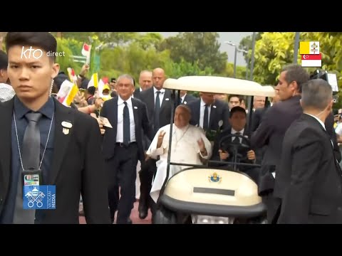 Accueil officiel du pape François à l’aéroport international Changi de Singapour