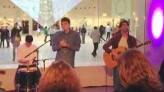 The Popopopops "Color" Acoustic session Apple Store Paris/Le Louvre July 11th 2012