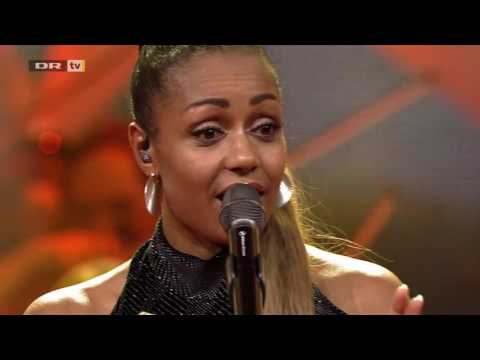 Ida Corr - O Holy Night & Christmas Time (DR's Store Juleshow 2016)
