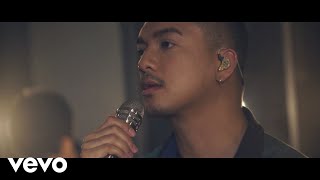 Gareth Fernandez - Achilles