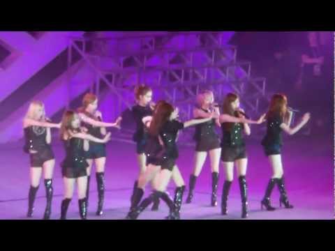 [Fancam] 121125 SNSD - Genie @ SMTOWN live in Bangkok