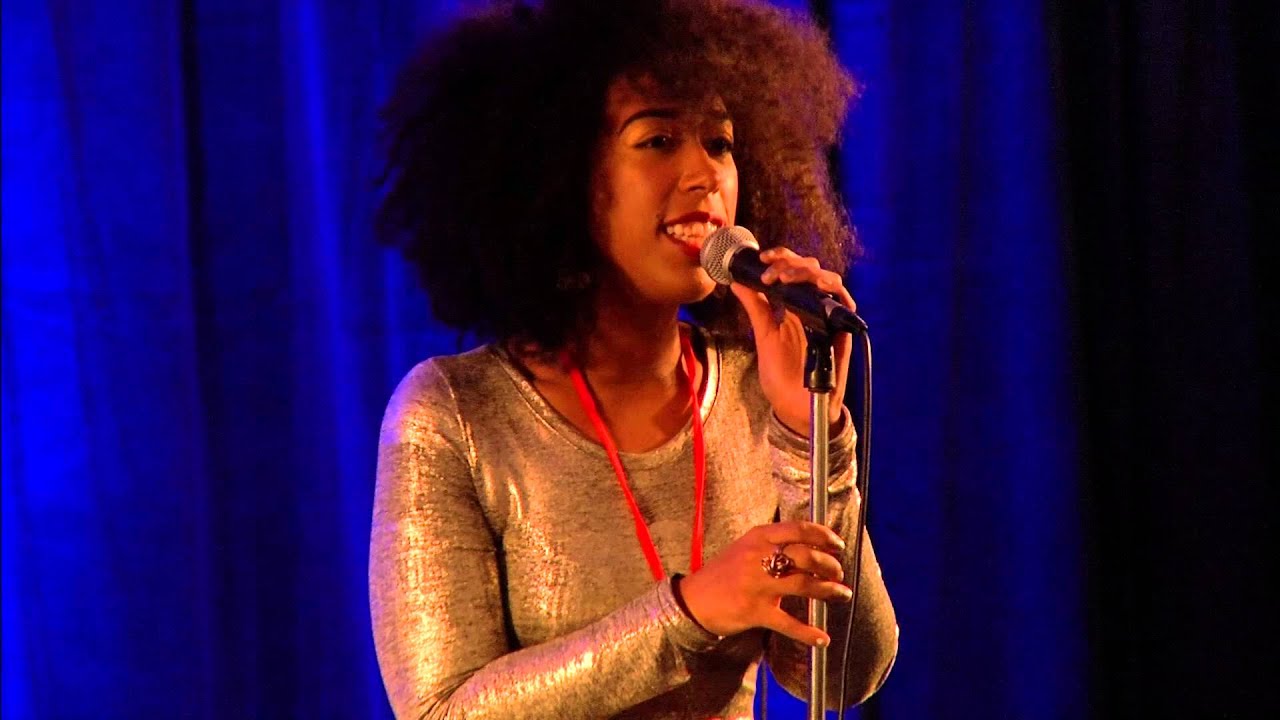 Noel Simone Wippler - Guitar Singer