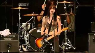 The Distillers - The Hunger Live at Reading 2004