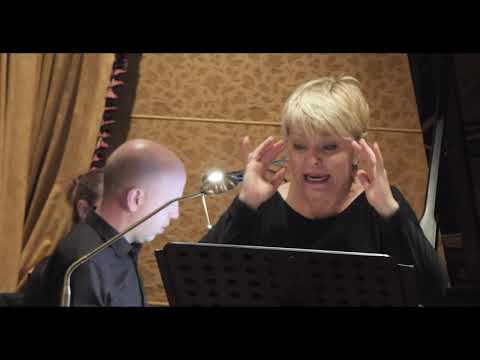 Lucy Schaufer and Huw Watkins perform "Musae" by Zoë Martlew