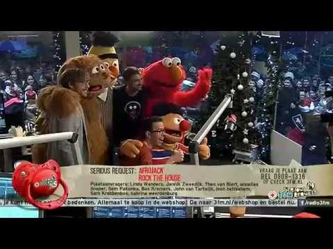 Sesamstraat op bezoek in het Glazen huis: Serious Request 3FM 2012