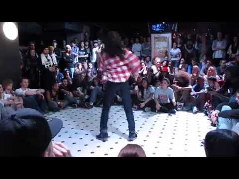 BERLIN's BEST SOLO DANCER am 17.12.2011 - HOUSE JUDGE * RAHA *