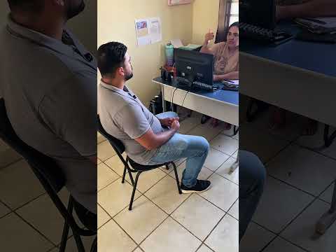 Servidora do CRAS esclarece dúvidas sobre o CadÚnico em Alvorada do Norte.