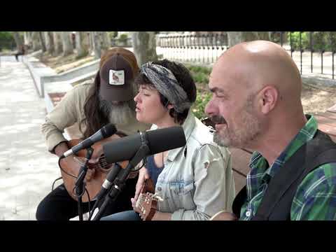 Mäbu y Pez Mago BLANCO Y NEGRO