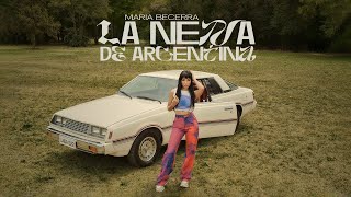 Kadr z teledysku La nena de Argentina tekst piosenki María Becerra