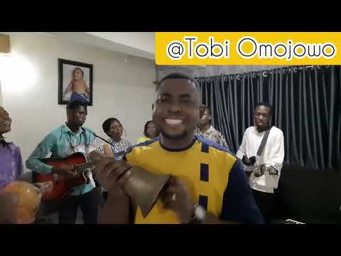 E Wo Oba Ogo Yi (Behold This King of Glory)