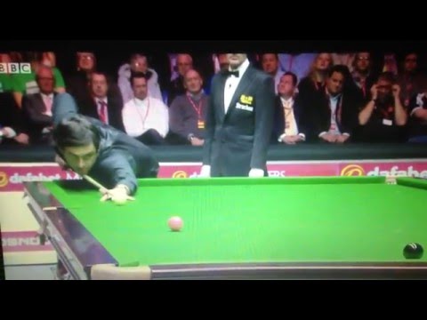 Ronnie O'Sullivan wins The Masters after fluking a pink on the way to winning 10-1