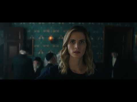 'The Offering' Exclusive Clip: Who's That Little Girl In The Mirror?