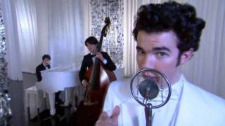 Kevin Singing In JONAS - I Left My Heart in Scandinavia {MP3} DOWNLOAD [HQ]