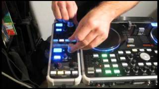 Video thumbnail for How to create a "Dubstep Wobble Bassline" with Vestax VCI300 and VFX1 Effect Controller by gianabrotherz