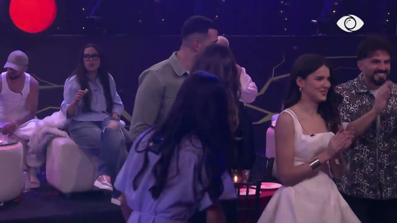 Nuk e përballoj dot më.../ Loredana bisedon me Vserlon