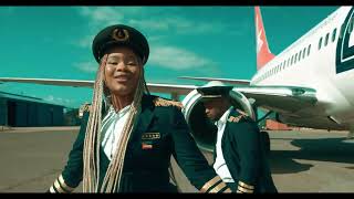 Download lagu Cleyton David & Tamyris Moiane - Comandante (Video Oficial) mp3