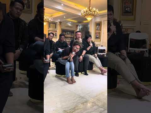 SI RATU ANDUNG BATAK 😭Semua Penonton Menangis saat Live - Andung Anak Siampudan RNB The Bataks Band