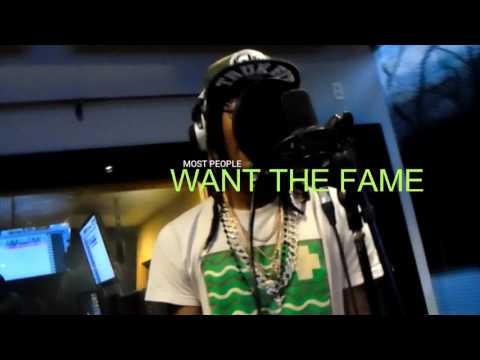 Mc Iye - Fill Up The Bank (Visual Lyrics Video)