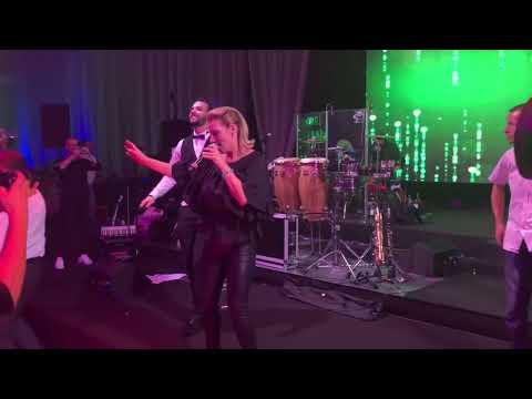 Gost iznenadjenja Dr IggY. Svadba A. Prijovic i Filipa Zivojinovica Filip peva "Oči boje duge"