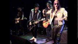 Download lagu Hollywood Roses LIVE - NIGHTRAIN (FULL INTRO) mp3 Download lagu Hollywood Roses LIVE - NIGHTRAIN (FULL INTRO) mp3