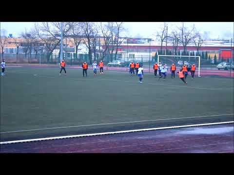 Wygrana w sparingu po genialnej bramce z przewrotki Jakuba Kustry