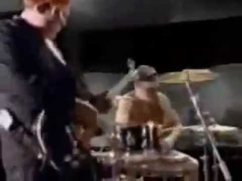 Videoclip de Guns And The Young — The Mighty Mighty Bosstones