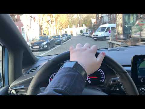 Test driving the ford fiesta ST 200 hp (short city ride)