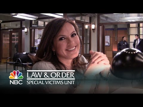 Law & Order: SVU - Mariska Hargitay's Fan Q&A (Digital Exclusive)