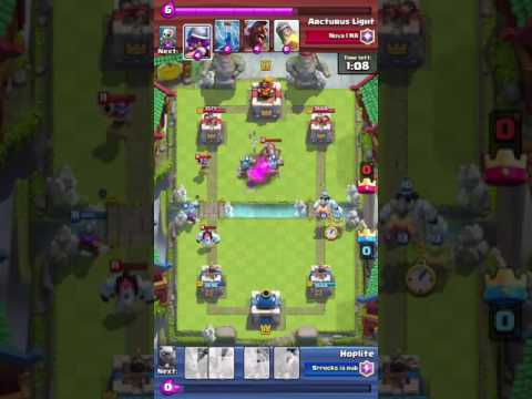 Clash Royale: Hog Cycle vs Golem