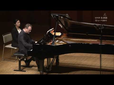 Lars Vogt Recital Kioi Hall, Tokyo, 29/06/15 Schubert, Schönberg, Beethoven