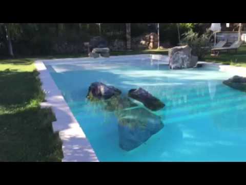 Deric&Michelle hotel Lupaia