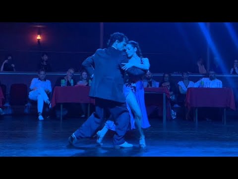 Gaston Torelli y Gri Montanaro - "A las cinco en la giralda " ♡ Los cosos de al lao ☆☆