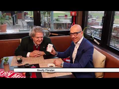 Markwort's regulars' table: Helmut Markwort meets Goofy Förster at the Rothof in Munich (March 26...