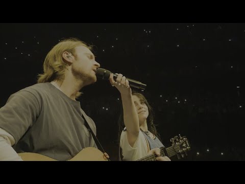 Billie Eilish - BIRDS OF A FEATHER (Live from HIT ME HARD AND SOFT TOUR)