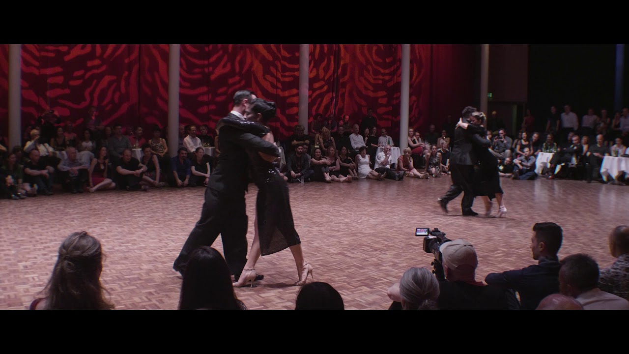 Video thumbnail for Fausto Carpino & Clarisa Aragón, Jonathan Saavedra & Stephanie Fesneau   - A la gran Muneca