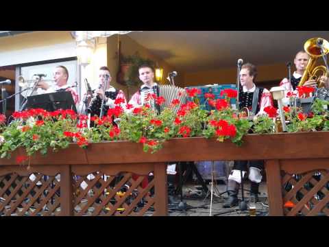 Ansambel Škorpijoni - Ob šilcu slivovke