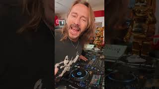Bob Sinclar&#39;s daughter plays an awesome tune!! 😍 #djfamily #djfamilyshorts #bobsinclar