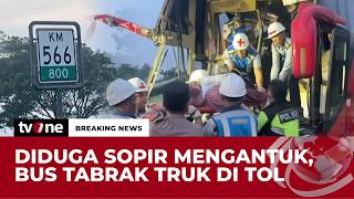 Download lagu Kecelakaan Bus Rombongan Pemudik di Tol Ngawi-Solo, Sopir Diduga Mengantuk | Breaking News mp3