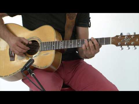 Acoustic Nation Lesson: Tommy Emmanuel Teaches His Picking Technique