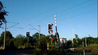 preview picture of video 'Bahnübergang Meimersdorf bei Kiel'