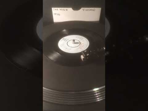 Jigsaw - Sky High ( Vinyl 45 ) From 1975 .